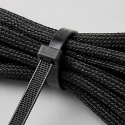 50 colliers de serrage en nylon Diall 7,5 x 400 mm Noir