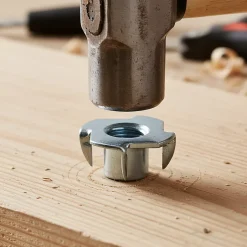4 écrous à frapper Acier M8 ø22 mm x H. 11 mm