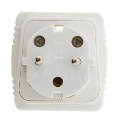 Adaptateur prise voyage France vers UK - Zenitech