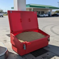 Bac à sable incendie/ à sel de déneigement 100l + grenouillères + cadenas