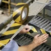 Bande antidérapante TOOLCRAFT ANST509M-YB 9 m x 50 mm noir/jaune, PVC, haute résistance