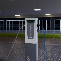 Borne de recharge double pour voiture électrique Witty Park OCPP 7.4 kW avec RFID - HAGER - XEV600C