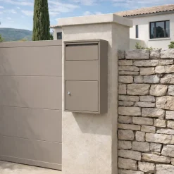 Boîte aux lettres murale taupe en acier galvanisé avec cylindre de sécurité et 2 clés