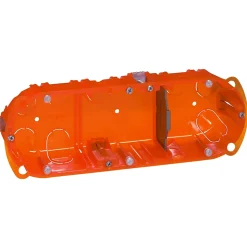 Boîte d'encastrement triple multimatériaux Legrand P. 40 mm