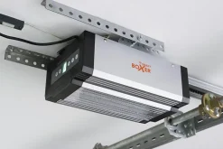 Boxer Ouvre-porte de garage WiFi 1000N modèle 5000, app smartphone, 2 télécommandes, rail 3,5 m