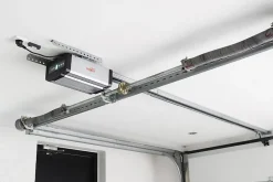 Boxer Ouvre-porte de garage WiFi 1000N modèle 5000, app smartphone, 2 télécommandes, rail 3,5 m