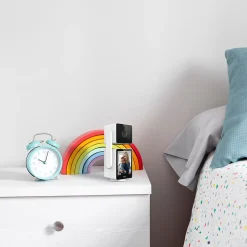 Caméra de surveillance intérieure connectée motorisée avec écran Dio Connected Home