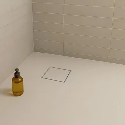 Caniveau de douche à carreler carré CIREA 20 x 20 cm, siphon anti-odeurs, drainage 36l/min, hauteur réglable SANIVERRE