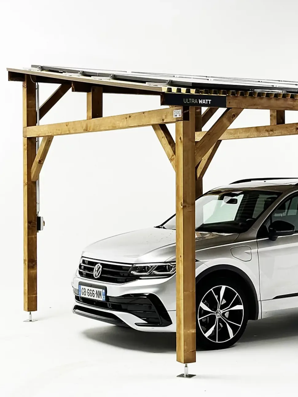 Carport solaire avec panneaux photovoltaïques design 3000 Ultrawatt