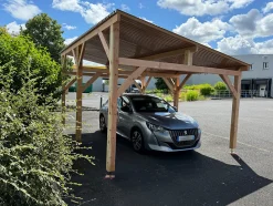 Carport solaire avec panneaux photovoltaïques design 3000 Ultrawatt