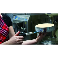 Chalumeau à gaz Multi-usages Soudure Brasage Cuisine + Cartouche de gaz butane 227gr KEMPER