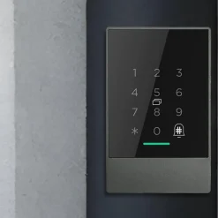 Clavier de contrôle d'accès tactile connecté locky-7c avec boitier métal à code, badge et bluetooth
