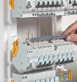 Coffret nu 52 modules 4 rangées Legrand Drivia