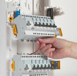 Coffret nu 39 modules 3 rangées Legrand Drivia