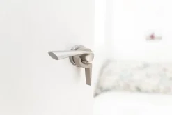 Coin de porte escargot Rei beige ⌀2,4x H.4,3 cm
