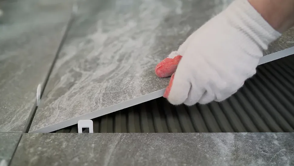 Colle carrelage sol int/ext et mur intérieur blanc Volden C2E 25kg