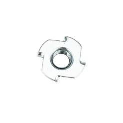 Écrou à frapper en acier 8 x 17 mm M5 Ø.5 mm vendu par 4 pièces