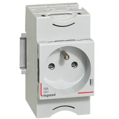 Découvrez la prise de courant modulaire Legrand.