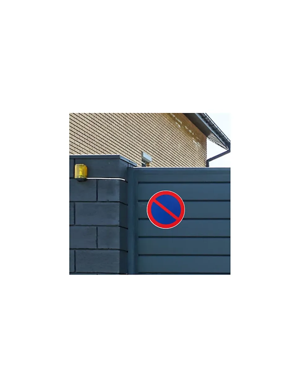 Disque de signalisation Stationnement interdit, polystyrène rigide adhésif, diamètre 180mm - THIRARD