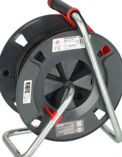 Enrouleur de câble 300 KU 2101 Professional 25m H07RN-F 3G1,5 IP44, 5x16A Brennenstuhl