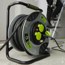 Enrouleur de chantier Diall H07RNF 3G2 5mm² 30m