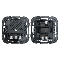 Ensemble double interrupteur + 1 prise avec terre affleurante + 1 prise USB-A+C Jacobsen Espen noir composable
