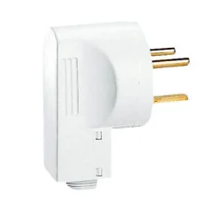 Fiche mâle avec terre 32A 2P+T Legrand