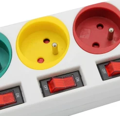 FISHTEC - Multiprise Trio Color - 3 prises avec interrupteurs + 2 ports USB - Câble 1,8 m - 3680W - ABS robuste