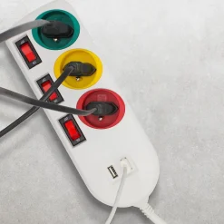 FISHTEC - Multiprise Trio Color - 3 prises avec interrupteurs + 2 ports USB - Câble 1,8 m - 3680W - ABS robuste