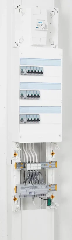 Gaine technique de logement Legrand.