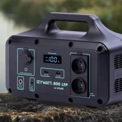 Izywatt 800 + panneau solaire fixe 200W