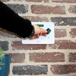 Kit alarme sans fil connectée HomeSecure pour votre maison T4/T5