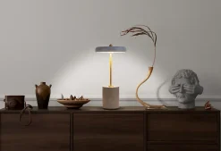 Lampe de table à accu 'SETA' grise 30 cm de haut en métal et béton, avec LED fixe