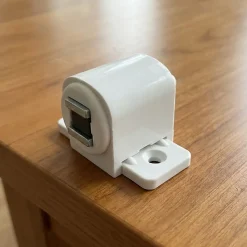 Loqueteau réglable Diall coloris blanc charge supportée 4 kg