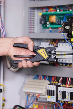 Pince à dénuder automatique Jokari pour câble de Ø6 à 16 mm