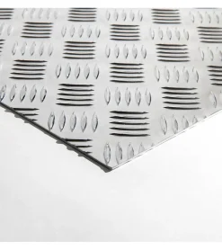 Plaque Aluminium Strié, ép. 2/3mm, Hauteur 25cm x Largeur 110cm