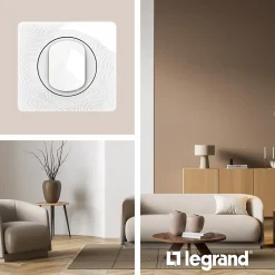 Plaque de finition 1 poste Legrand Céliane CP0621 coloris blanc relief l.90 x P.9 x H.82 mm