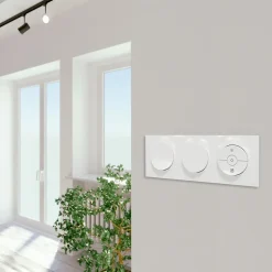 Plaque de finition 3 postes Schneider Electric Odace Styl S520706 coloris blanc l.227 x P.10 x H.85 mm