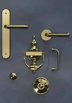 Poignée de meuble nœud GoodHome Tudy Laiton effet laiton doré l.110mm x H. 15mm entraxe 96mm