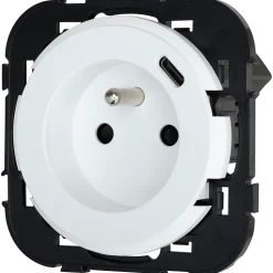 Prise avec terre + 1 x USB-C Jacobsen Espen blanc à composer