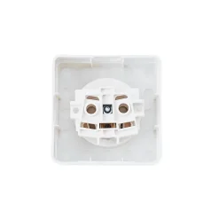 Prise avec terre monobloc en saillie blanc complet