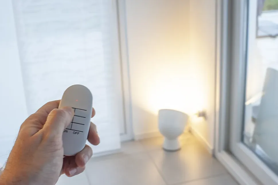 Prise connectée + télécommande DiO Connect