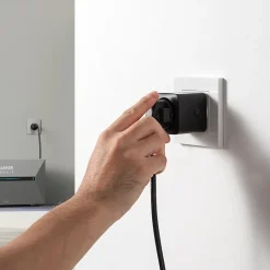 Prise connectée Smart Plug Noir - Anker SOLIX - Commande intelligente Wi-Fi