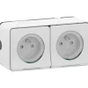 Prise de courant double avec 2 pôles + terre étanche complète saillie Schneider Electric Mureva Styl blanc
