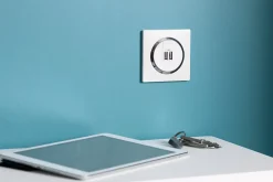 Prise double USB-A Legrand Dooxie blanc carrée