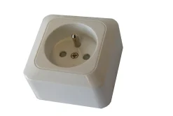 Prise 2P+T en saillie Celesta - blanc - Dio