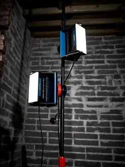 Projecteur de chantier double sur pied Erbauer 2000 lumens
