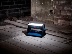 Projecteur de chantier Erbauer sur batterie 3000 lumens