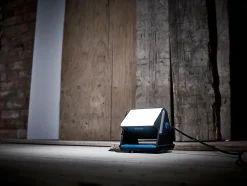 Projecteur de chantier Erbauer 2000 lumens