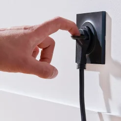 Rallonge intérieur H05VV-F Diall 3 x 1.5 mm² 3m + prise noir